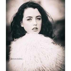 Meet your Posher, Elle